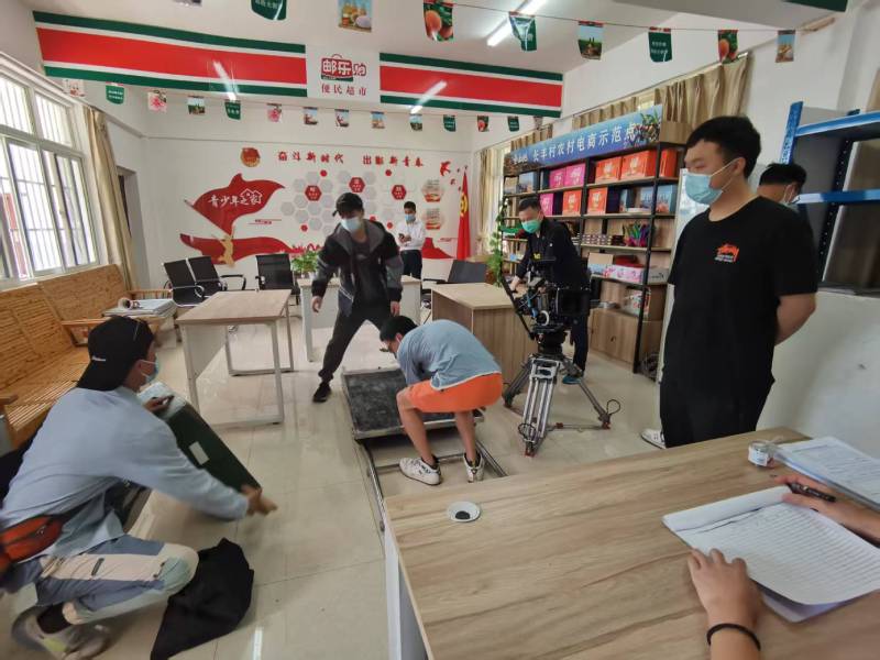 济宁广告片拍摄公司：极简主义践行者，少即是多的视觉哲学